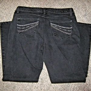 Black Stretch Jean w/ Chain Embroidery Pockets 12P